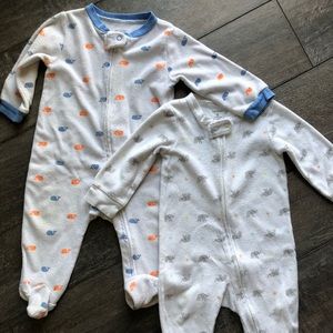 Carter’s baby zip sleep onesies